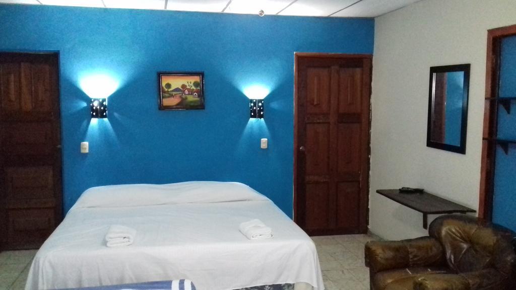 Hostal Dona Marta San Salvador Phòng bức ảnh